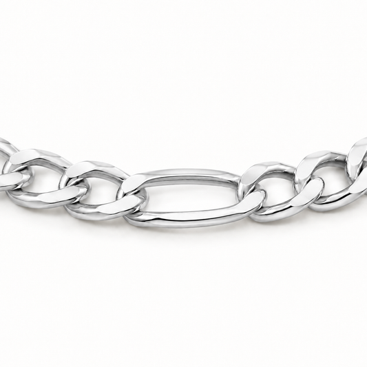 10K White Gold Hollow Figaro Chain, close-up of the link detail