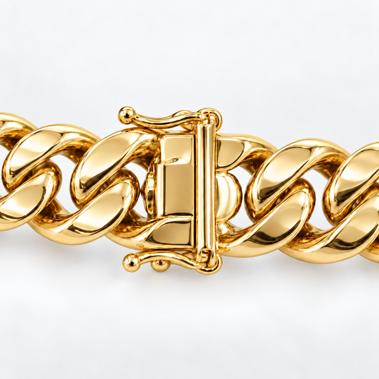 Gold plated 925 sterling silver Miami Cuban link bracelet for men, another angle