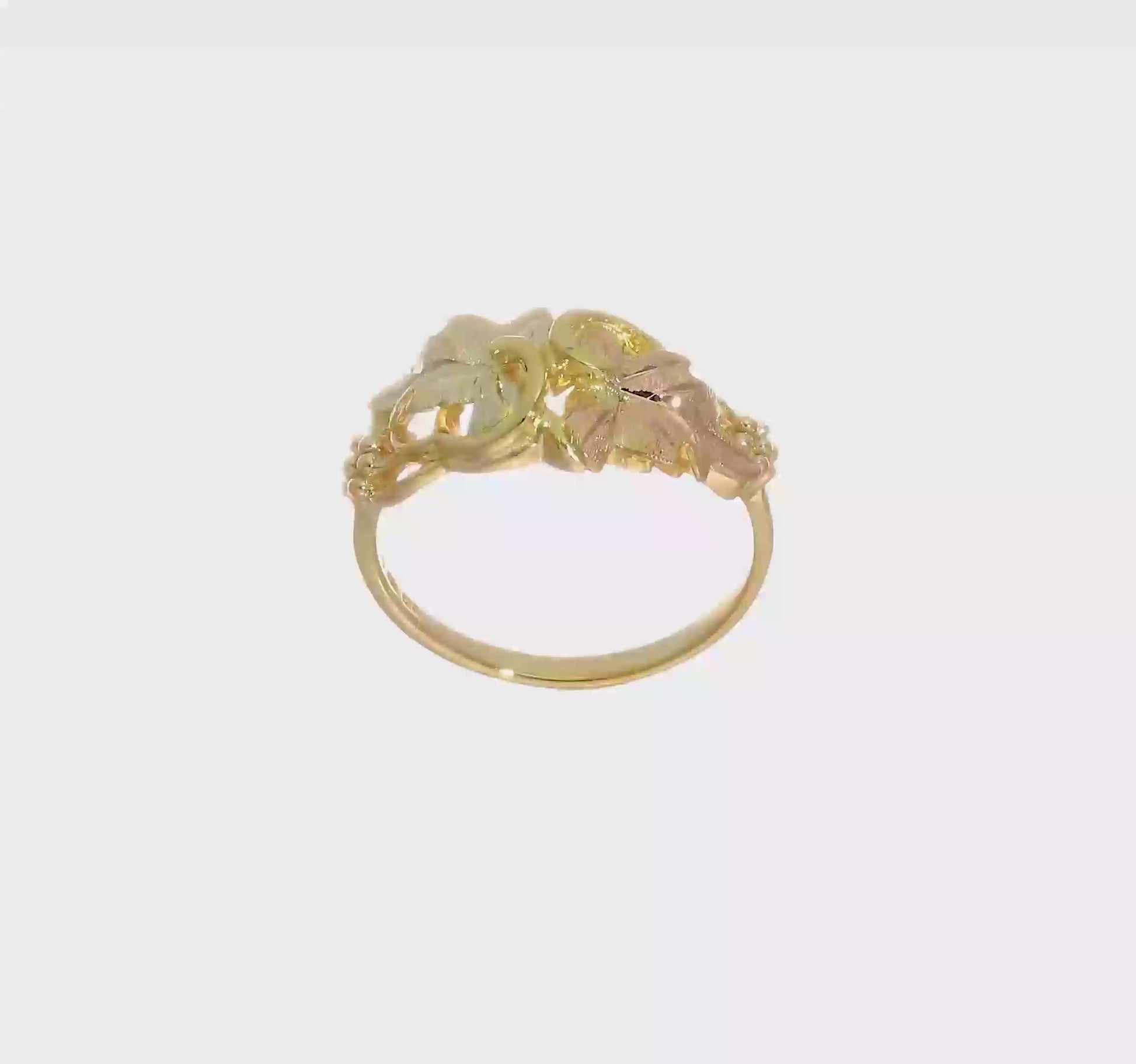10K Tri-Color Black Hills Gold Grapes and Leaves Ring - video