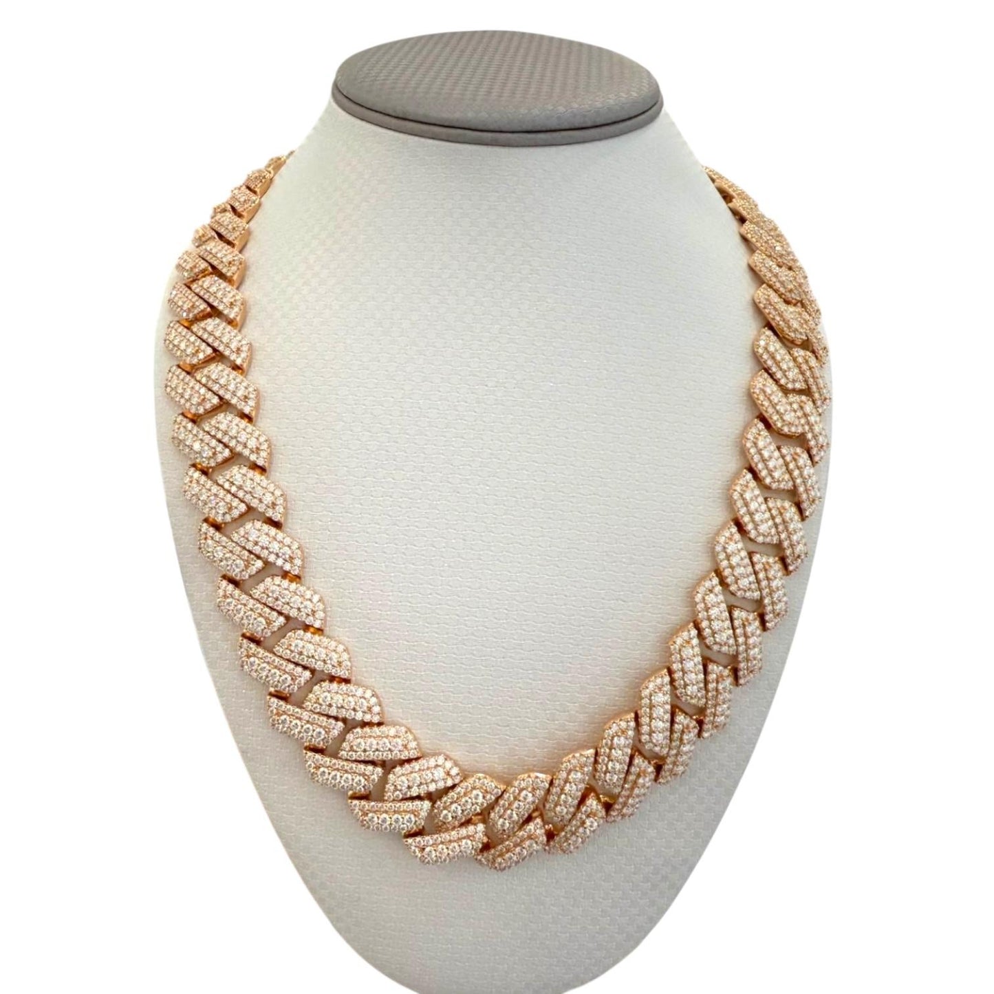 Rose gold moissanite halo Cuban chain, detail shot