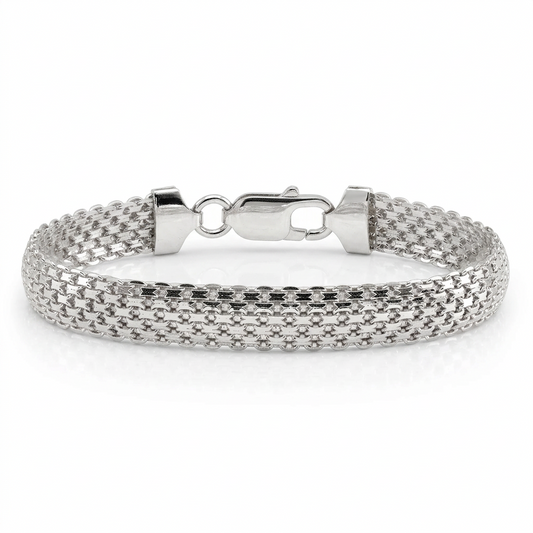 Sterling silver Bismark bracelet, 8.5 mm, detail shot