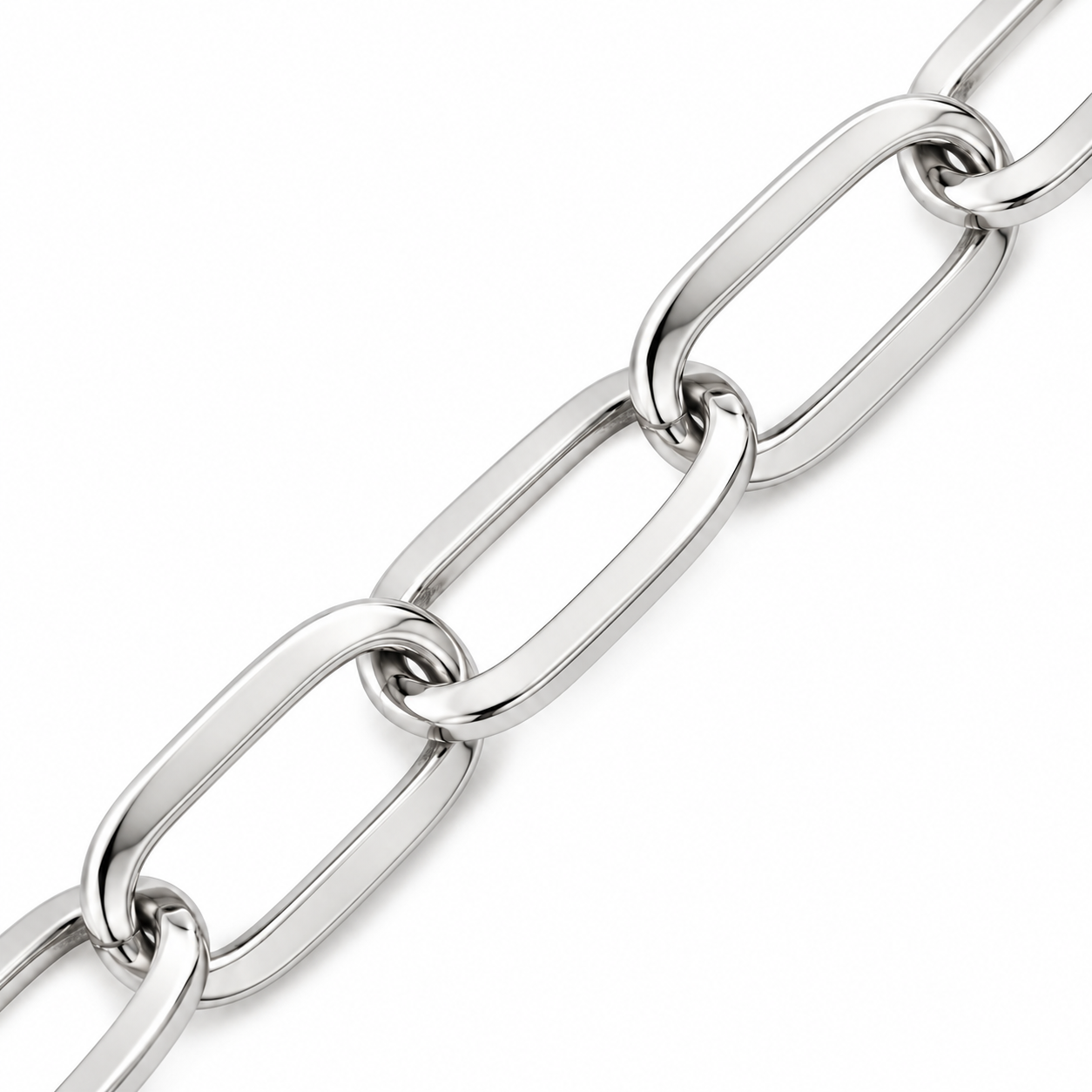White gold paper clip bracelet, close-up of the links