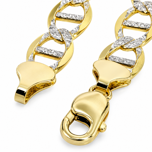 10K Yellow Gold Solid Diamond-Cut Mariner Chain, detail view