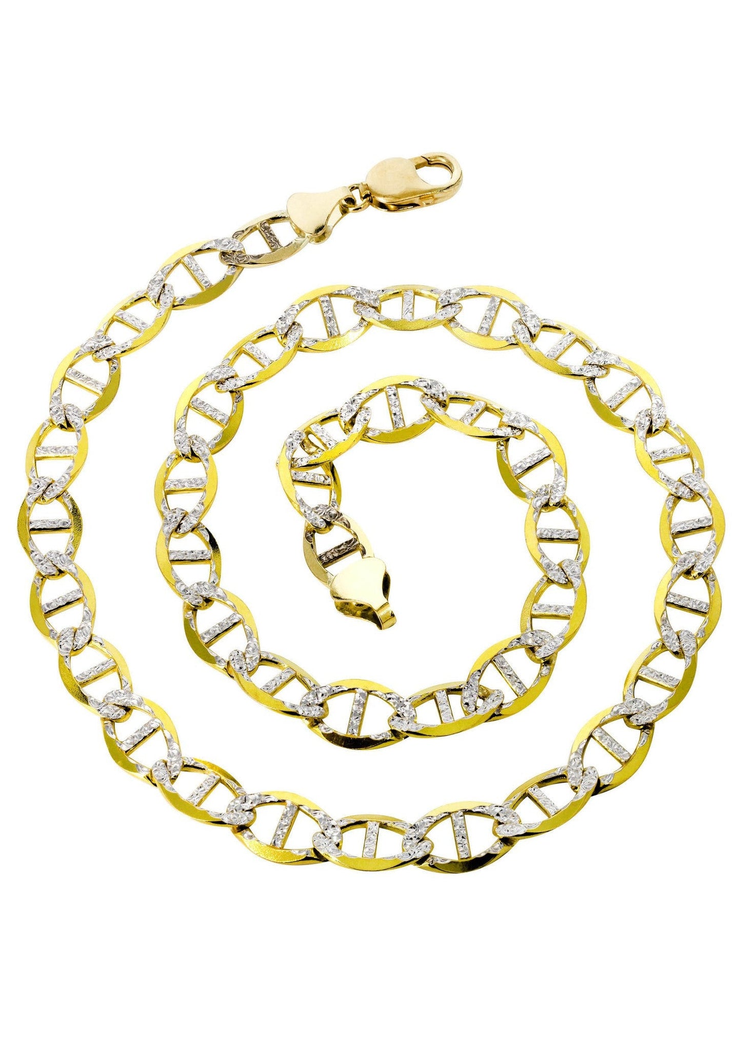 10K Yellow Gold Solid Diamond-Cut Mariner Chain, close-up of the link detail